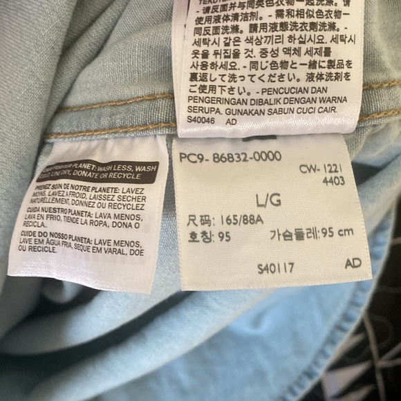 LEVI’S Women’s Pearl Snap Button Light Wash Western Shirt Size L - Picture 7 of 10